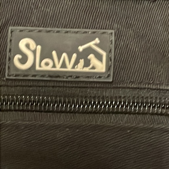 SLOW Dog Carrier - Picture 6 of 13